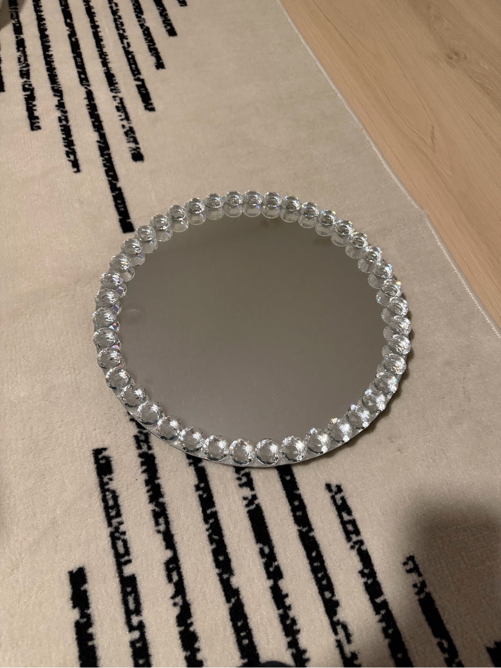 Round Beveled Crystal Tray Mirror - Clear